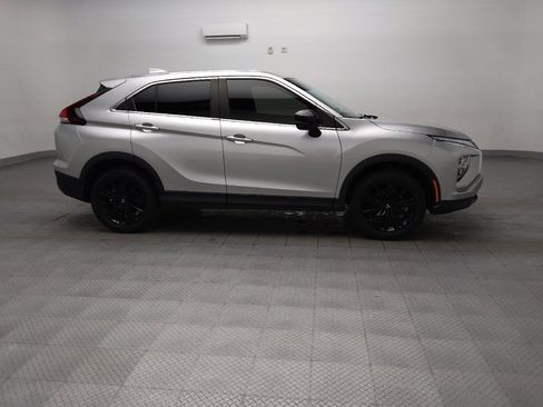 Used 2023 Mitsubishi Eclipse Cross LE AWD/4WD image 11
