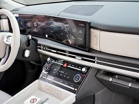 New 2026 Hyundai Santa Fe SE FWD image 13