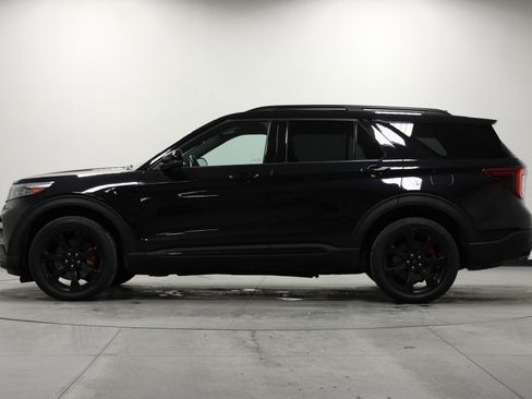 Used 2022 Ford Explorer ST w/ Equipment Group 401A image 7