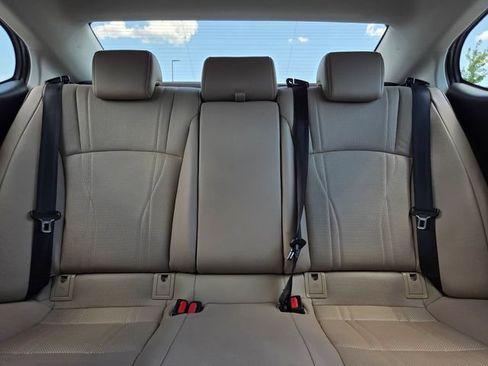 Used 2019 Lexus ES 350 w/ Accessory Package FWD image 12