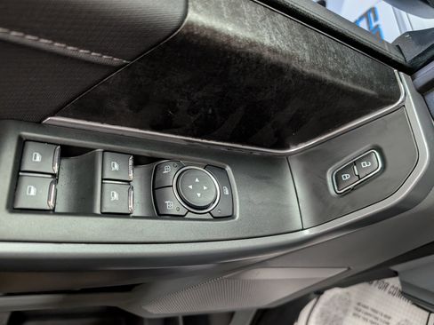 New 2025 Ford F150 Lightning Flash AWD/4WD image 13
