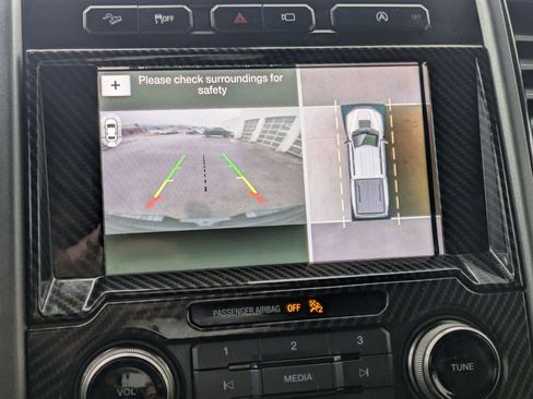 Used 2018 Ford F150 Raptor w/ Equipment Group 802A Luxury image 26