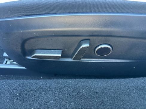 Used 2024 Tesla Model 3 image 28