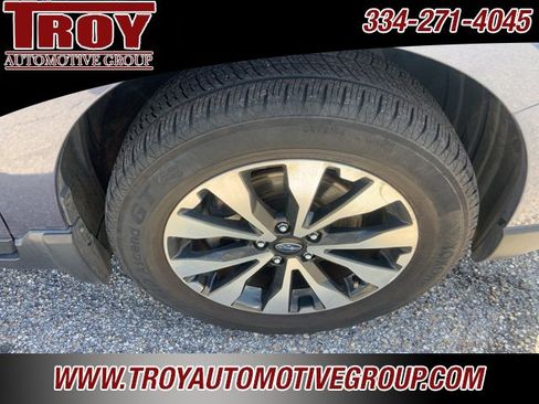 Used 2017 Subaru Outback 2.5i Limited image 20