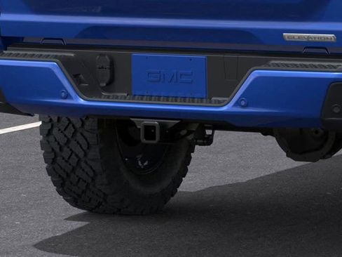 New 2025 GMC Canyon Elevation w/ Convenience Package image 14