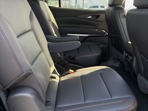 Used 2025 Chevrolet Traverse Z71 w/ Driver Confidence Package image 23