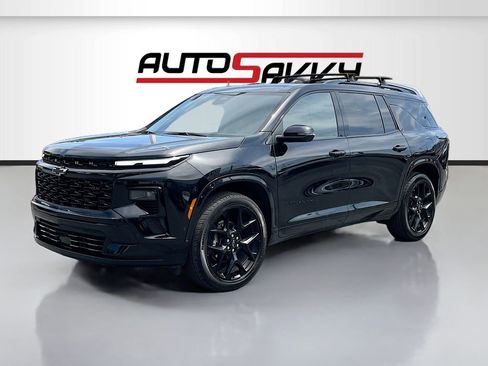 Used 2025 Chevrolet Traverse RS w/ LPO, Floor Liner Package AWD/4WD image 3