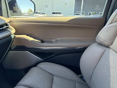 New 2026 Lincoln Navigator Black Label image 24