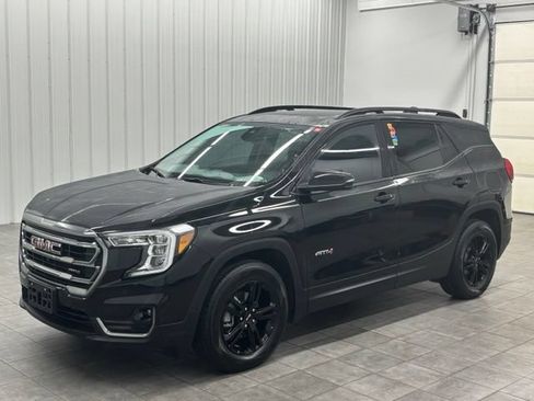 Used 2023 GMC Terrain AT4 w/ Tech Package AWD/4WD image 5