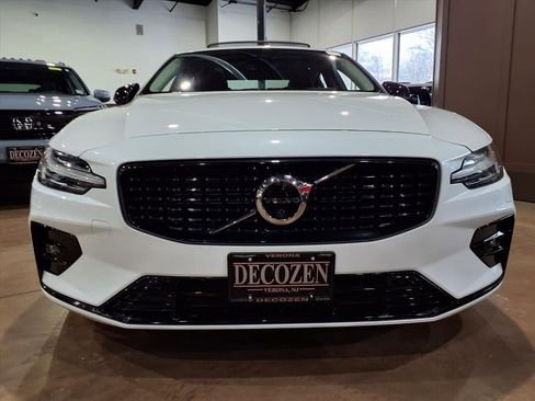 Used 2023 Volvo S60 B5 Plus w/ Climate Package image 2