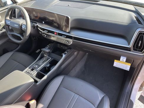 New 2026 Kia Sorento S image 32