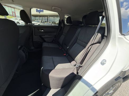 Used 2024 Nissan Rogue SV AWD/4WD image 25