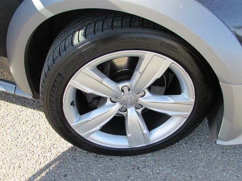 Used 2013 Audi A4 Premium Plus w/ Premium Plus Pkg AWD/4WD image 32