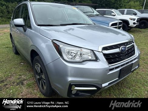Used 2017 Subaru Forester 2.5i Limited w/ Popular Package #1 AWD/4WD image 1