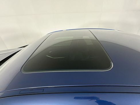 Used 2024 BMW 330i xDrive Sedan w/ Premium Package image 29