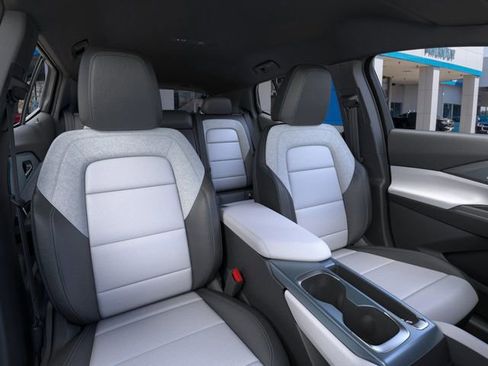 New 2026 Chevrolet Equinox EV LT image 16