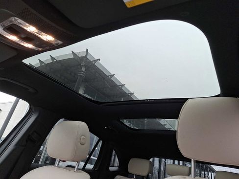 Used 2026 Mercedes-Benz GLA 250 4MATIC image 11