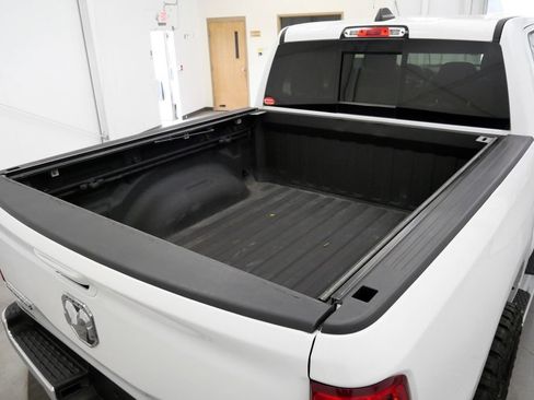 Used 2022 RAM 1500 Big Horn AWD/4WD image 39