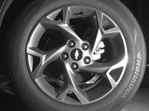 Used 2025 Chevrolet Trax LT image 14