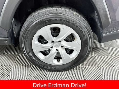 Certified 2024 Toyota RAV4 LE FWD image 4