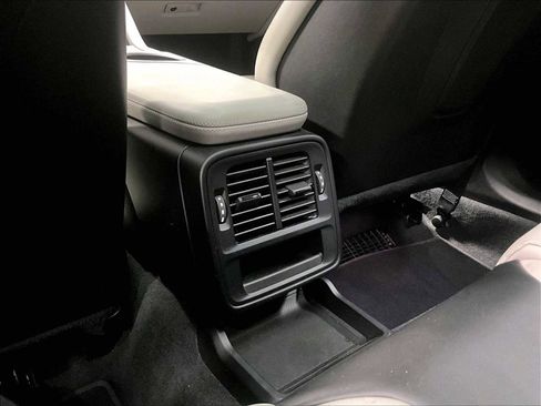 Used 2021 Porsche Taycan 4S w/ Premium Package image 26