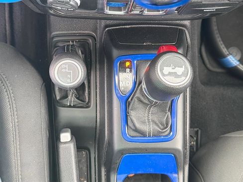 Used 2020 Jeep Wrangler Unlimited Sahara image 17