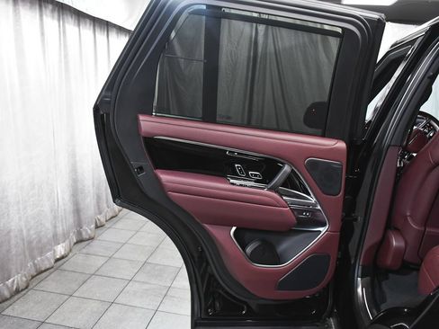 Used 2023 Land Rover Range Rover Autobiography AWD/4WD image 13