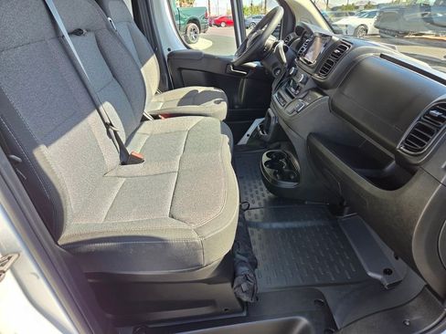 Used 2024 RAM ProMaster 2500 FWD image 20