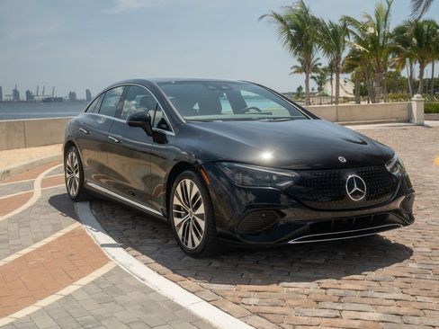 Used 2023 Mercedes-Benz EQE 350+ Sedan image 3