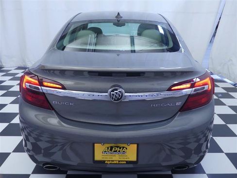 Used 2017 Buick Regal Sport Touring FWD image 6