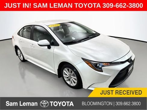 Used 2026 Toyota Corolla LE w/ LE Premium Package FWD image 1