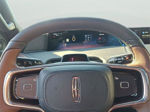 New 2026 Lincoln Navigator L Reserve image 18