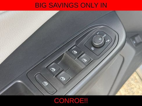 Used 2024 Volkswagen Taos SE AWD/4WD image 11