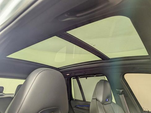 Used 2022 BMW X3 M image 31