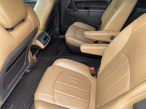 Used 2017 Buick Enclave Premium w/ Trailering Package image 10