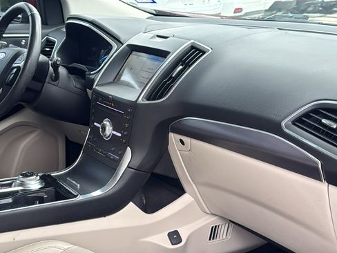 Used 2019 Ford Edge Titanium w/ Equipment Group 301A FWD image 27