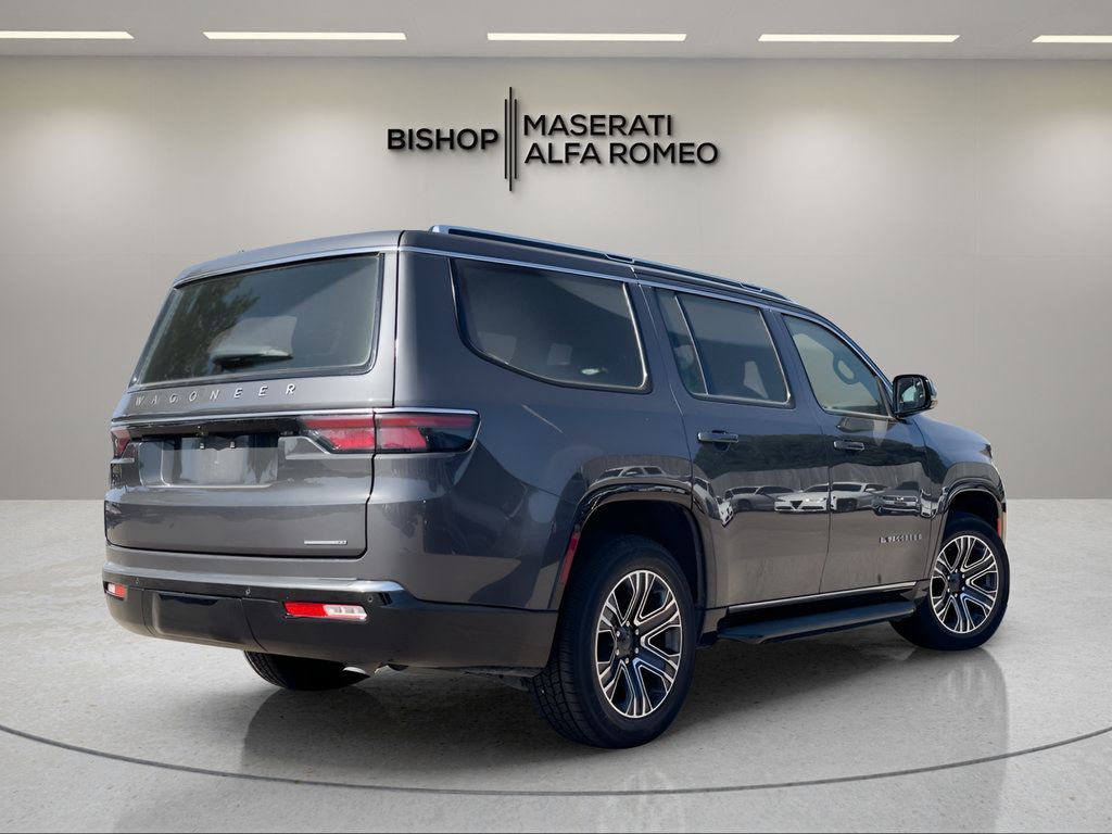 Used 2024 Jeep Wagoneer Series II AWD/4WD image 5