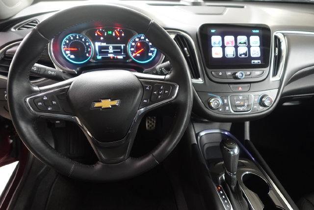 Used 2016 Chevrolet Malibu LT w/ Leather Package FWD image 12
