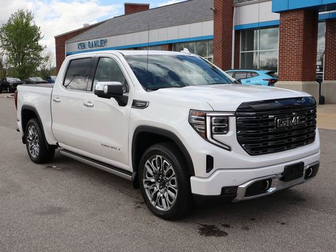 Used 2025 GMC Sierra 1500 Denali Ultimate AWD/4WD image 4