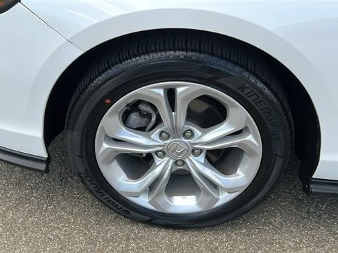 Used 2024 Honda Accord LX image 8