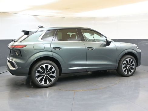 New 2026 Audi Q3 quattro 2.0T AWD/4WD image 6