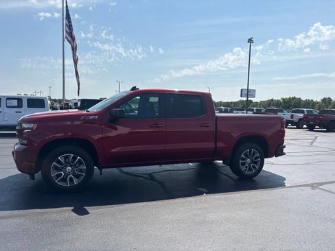 Used 2021 Chevrolet Silverado 1500 RST AWD/4WD image 2