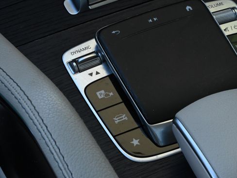 Used 2020 Mercedes-Benz GLS 580 4MATIC image 36