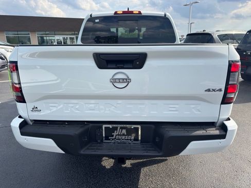 New 2026 Nissan Frontier SV w/ SV Convenience Package AWD/4WD image 4