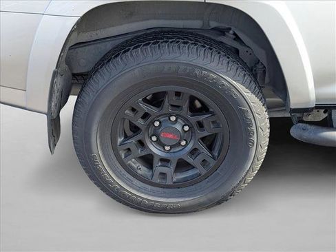 Used 2021 Toyota 4Runner SR5 image 7