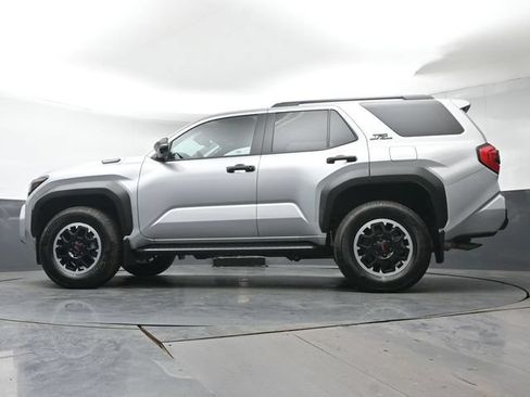 Certified 2026 Toyota 4Runner TRD Off-Road Premium AWD/4WD image 30