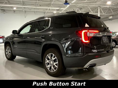 Used 2020 GMC Acadia SLT FWD image 3