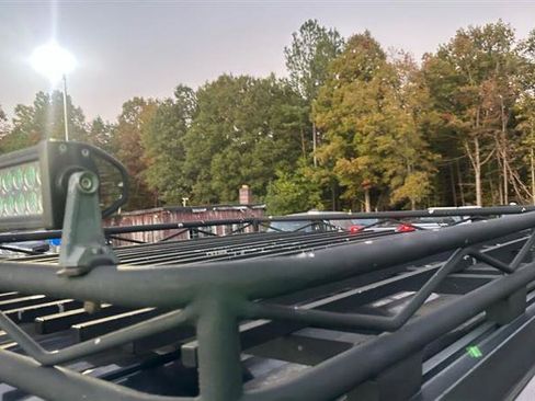 Used 2003 HUMMER H2 w/ Preferred Equipment Group image 29