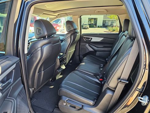 Used 2024 Acura MDX FWD w/ Technology Package image 14