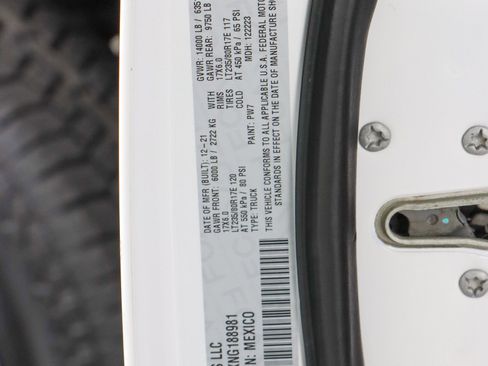 Used 2022 RAM 3500 Tradesman image 33